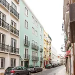 Feels Like Home Anjos Charming Apartment
